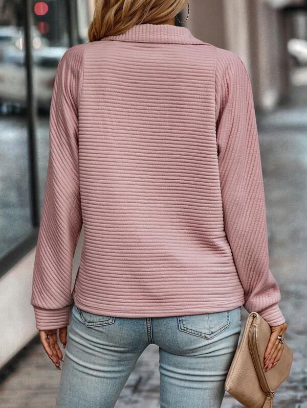 Mai - V-Neck Sweater